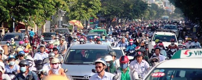 Chuyên gia giao thông: Cấm ngay xe máy, đừng lấy cái nghèo dọa nhau