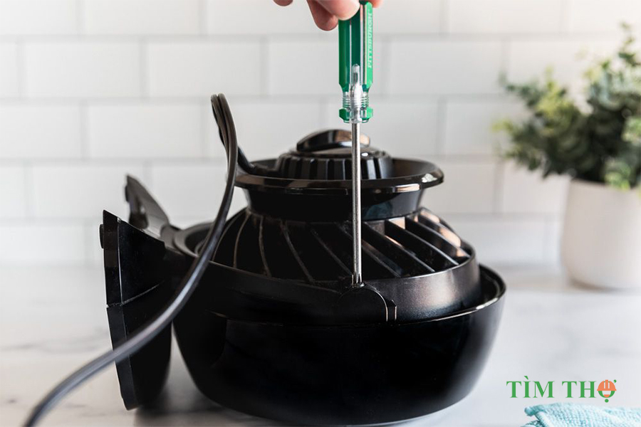 Cách vệ sinh quạt đúng cách loại bỏ bụi bám cứng đầu