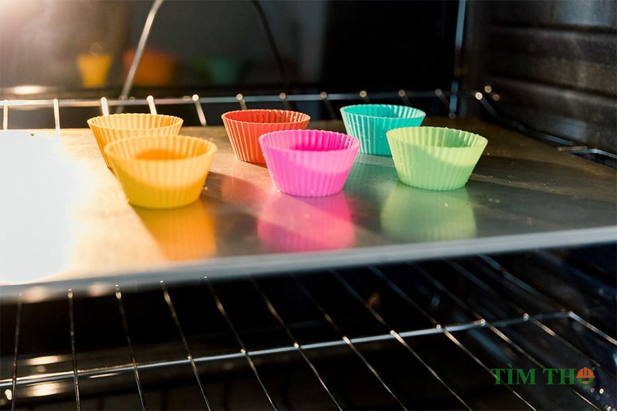 Cách làm sạch dụng cụ nấu ăn bằng silicone