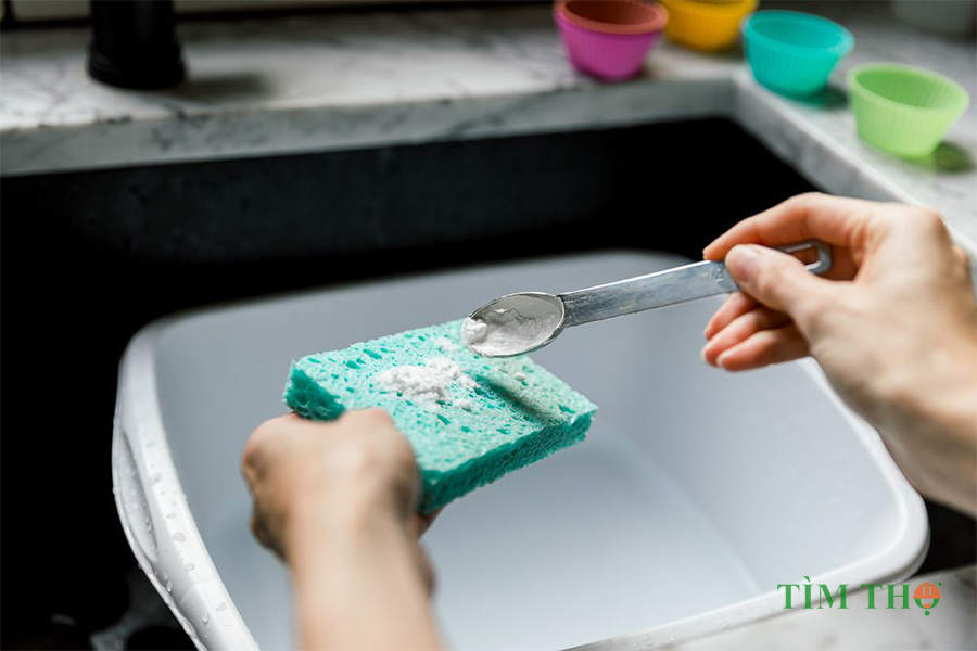Cách làm sạch dụng cụ nấu ăn bằng silicone