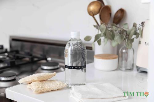 3 Cách để loại bỏ dầu mỡ trên kim loại dễ dàng